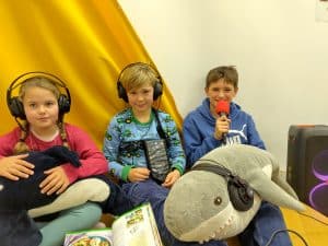 Kinder bei der Kinderradionacht